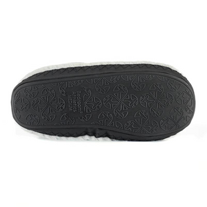 Bedroom Athletics Monroe faux fur slipper with hard sole, light grey, bottom of sole view