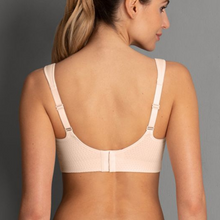Load image into Gallery viewer, back view Anita Air Control DeltaPad Sports Bra white 
